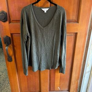 Market & Spruce Sage Green Knit Top